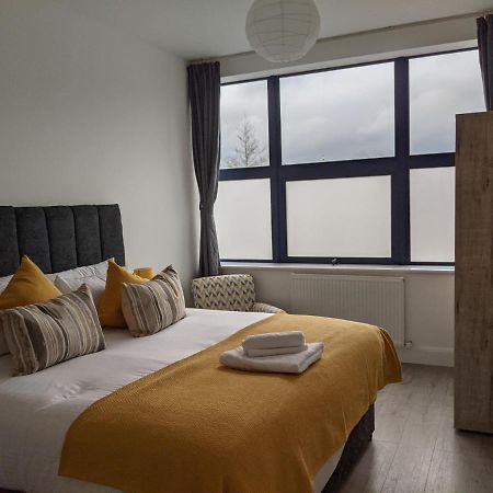 Sapphire House Telford Apartment Ngoại thất bức ảnh