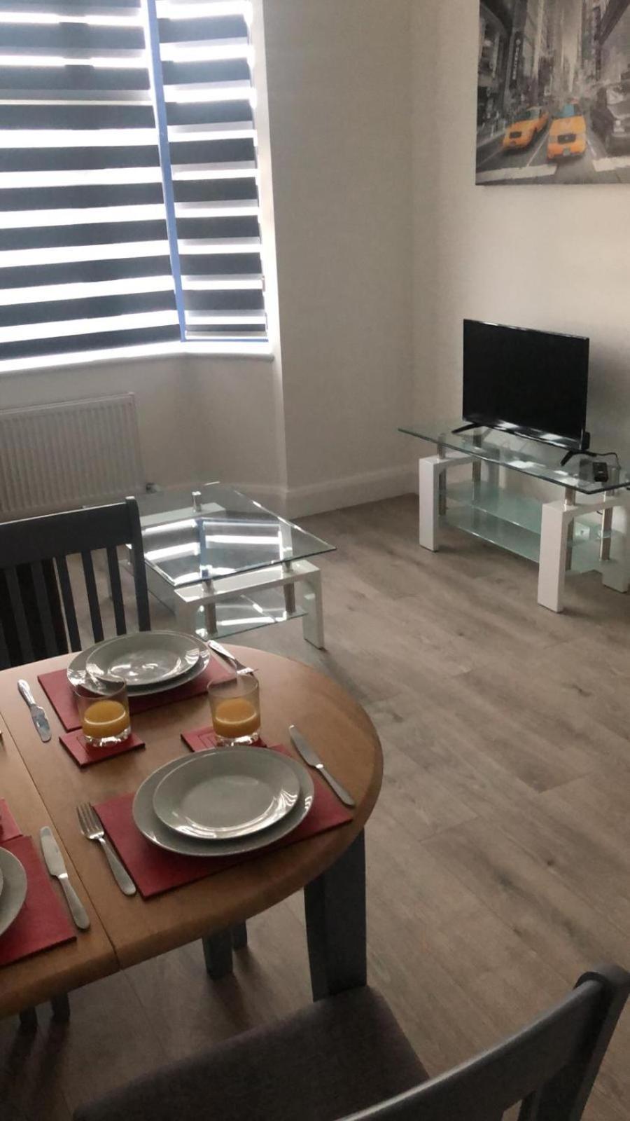 Sapphire House Telford Apartment Ngoại thất bức ảnh