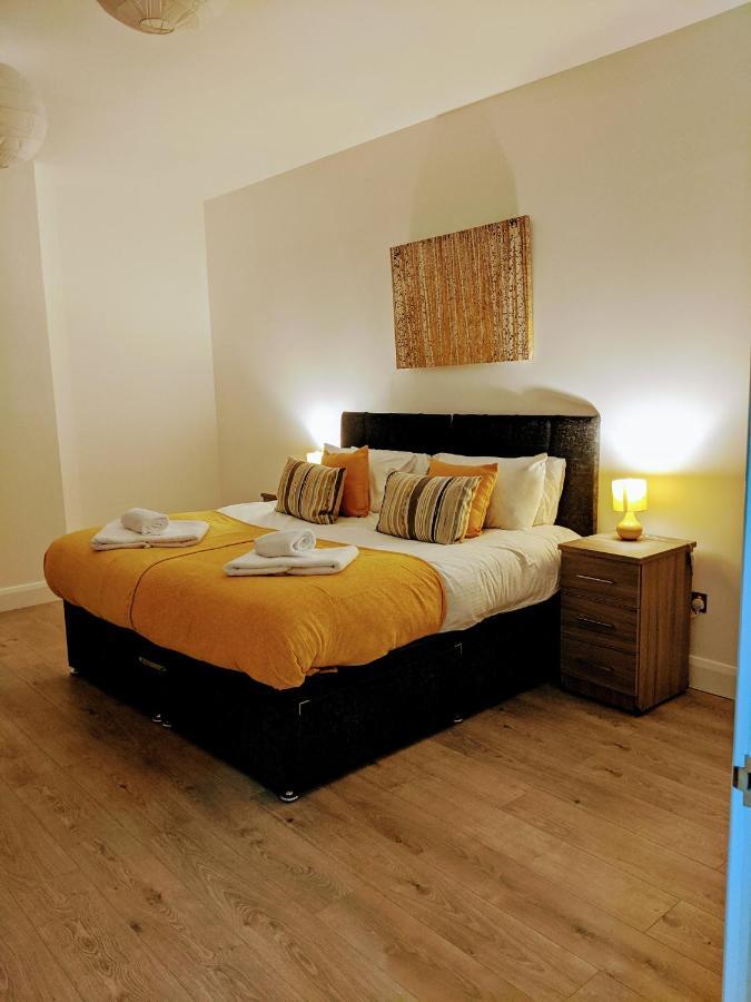 Sapphire House Telford Apartment Ngoại thất bức ảnh