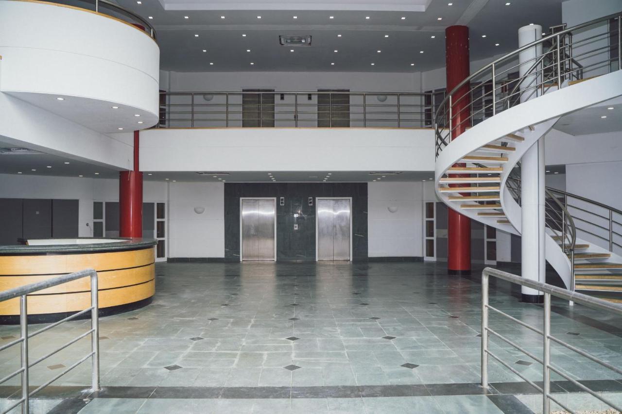 Sapphire House Telford Apartment Ngoại thất bức ảnh