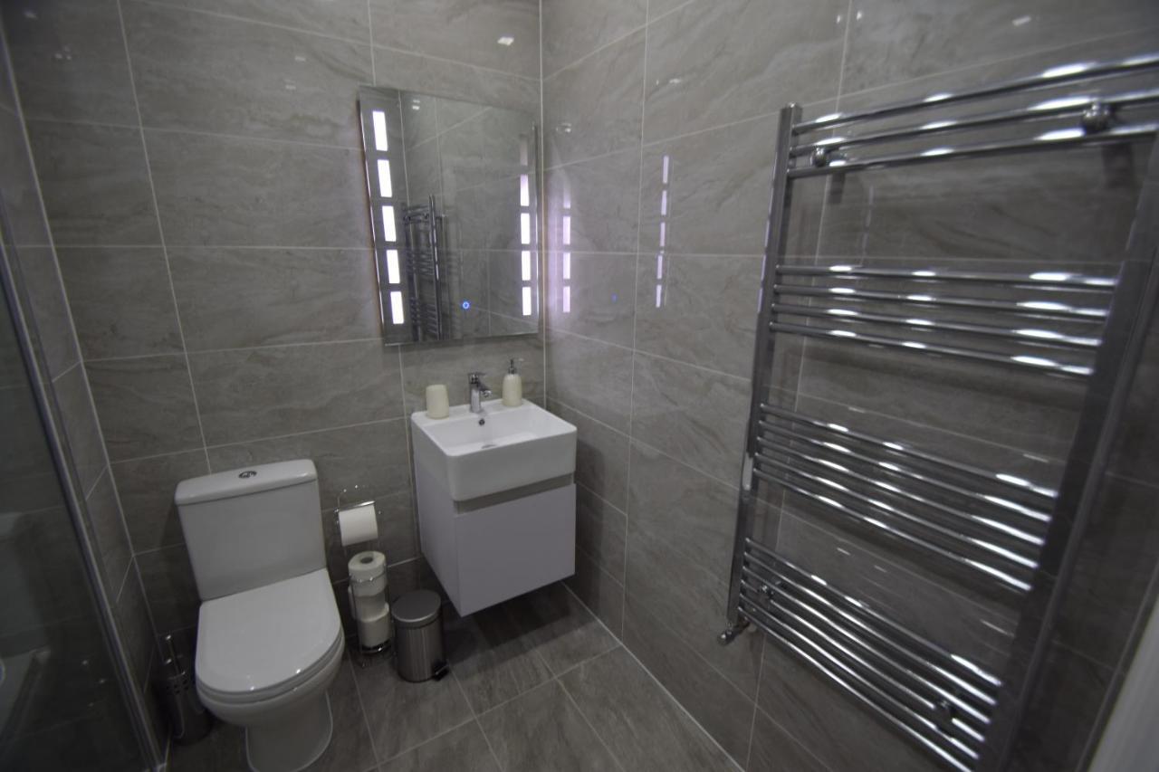 Sapphire House Telford Apartment Ngoại thất bức ảnh