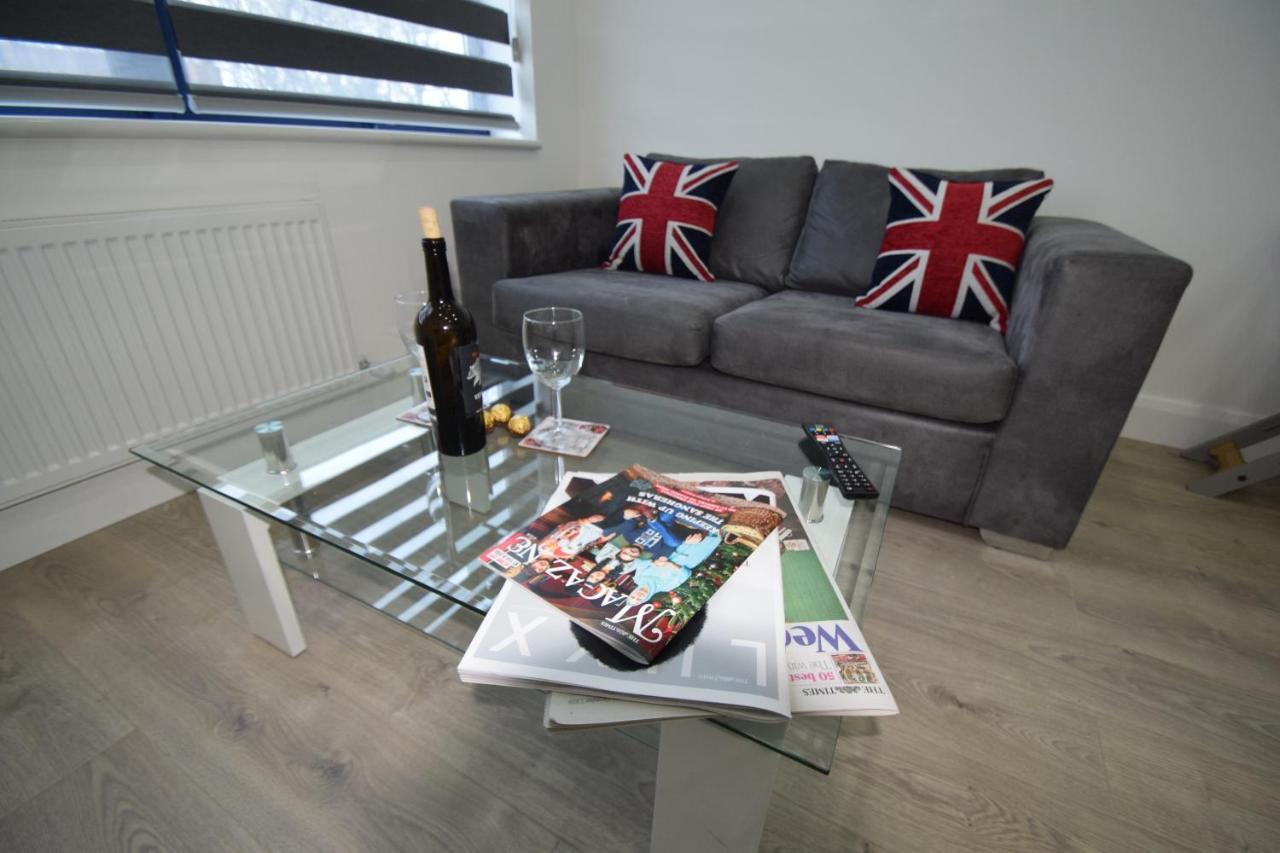 Sapphire House Telford Apartment Ngoại thất bức ảnh